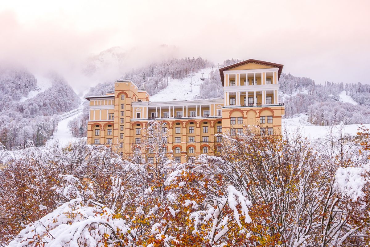 ГОРКИ ОТЕЛЬ (ex. SOLIS HOTEL)